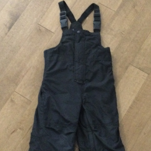 Kids well used snow pants - Picture 1 of 3